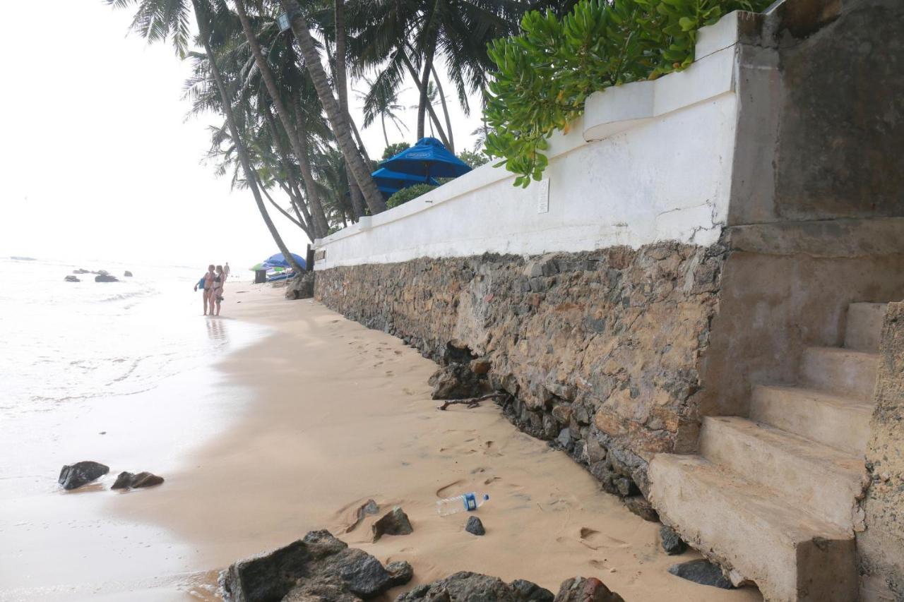 Jayaa Beach Galle Buitenkant foto