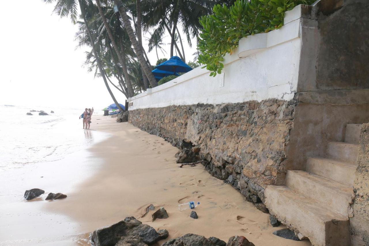 Jayaa Beach Talpe Buitenkant foto